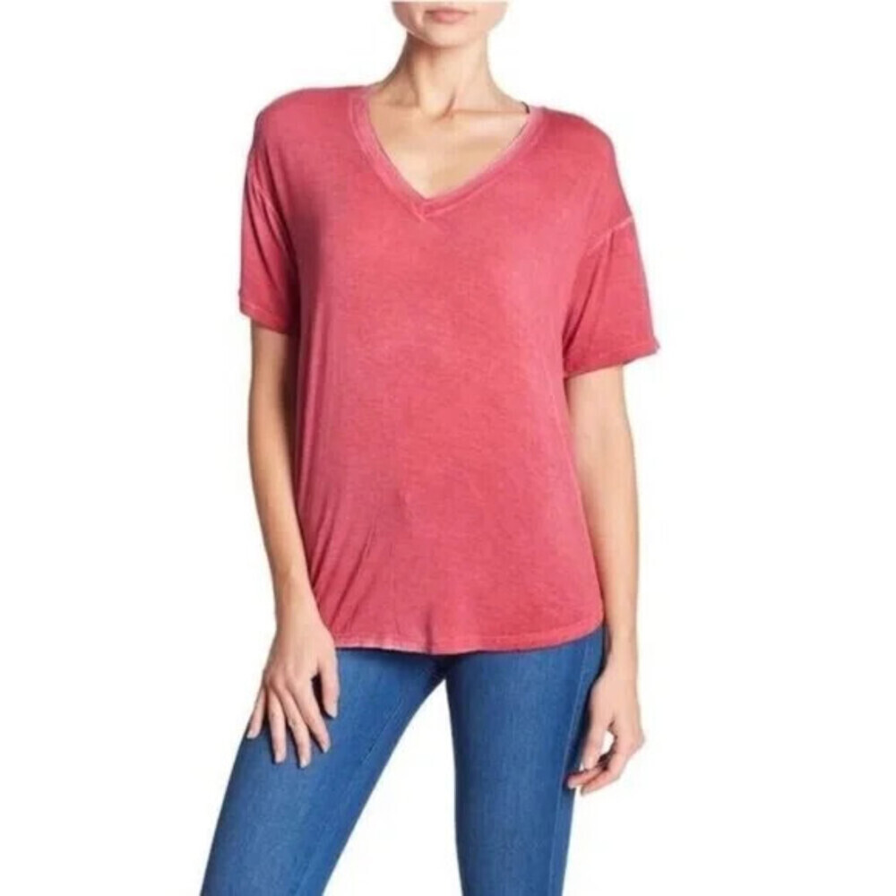 Abound Short Sleeve V Neck High/Low T-Shirt In Washed Purple Sunset Size S